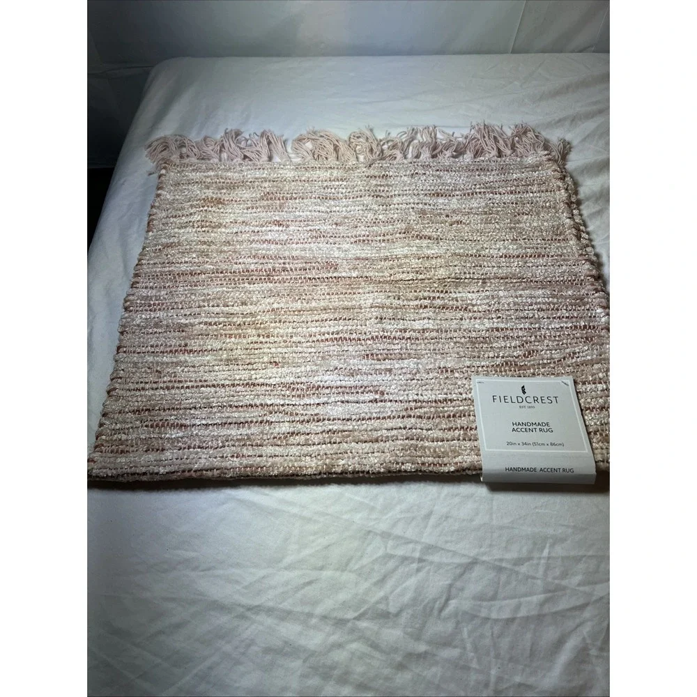 Fieldcrest Handmade Accent Rug 21